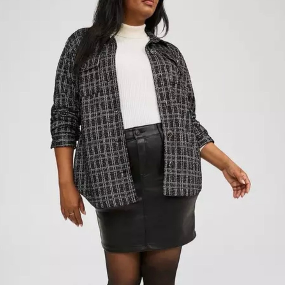 Torrid Black and White Stretch Boucle Shacket 5 NWT